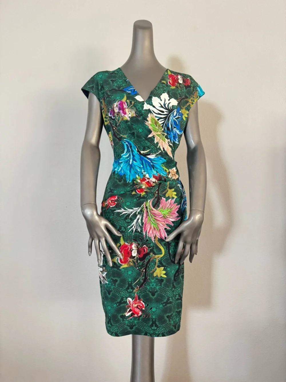Roberto Cavalli Green Floral-Print V-Neck Midi Dress - Picture 2 of 11